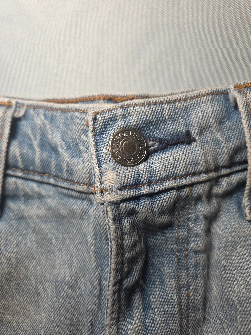 Abercrombie & Fitch Dad Short High Rise Womens 27  Distressed Denim Shorts - Picture 4 of 13